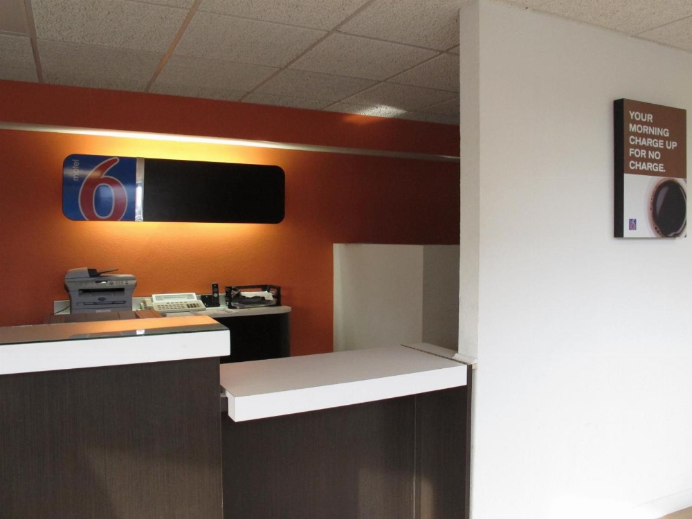 Motel 6 Baltimore MD